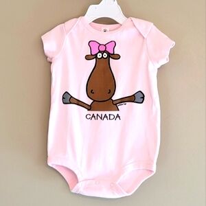 Canada Moose light pink onesie/bodysuit